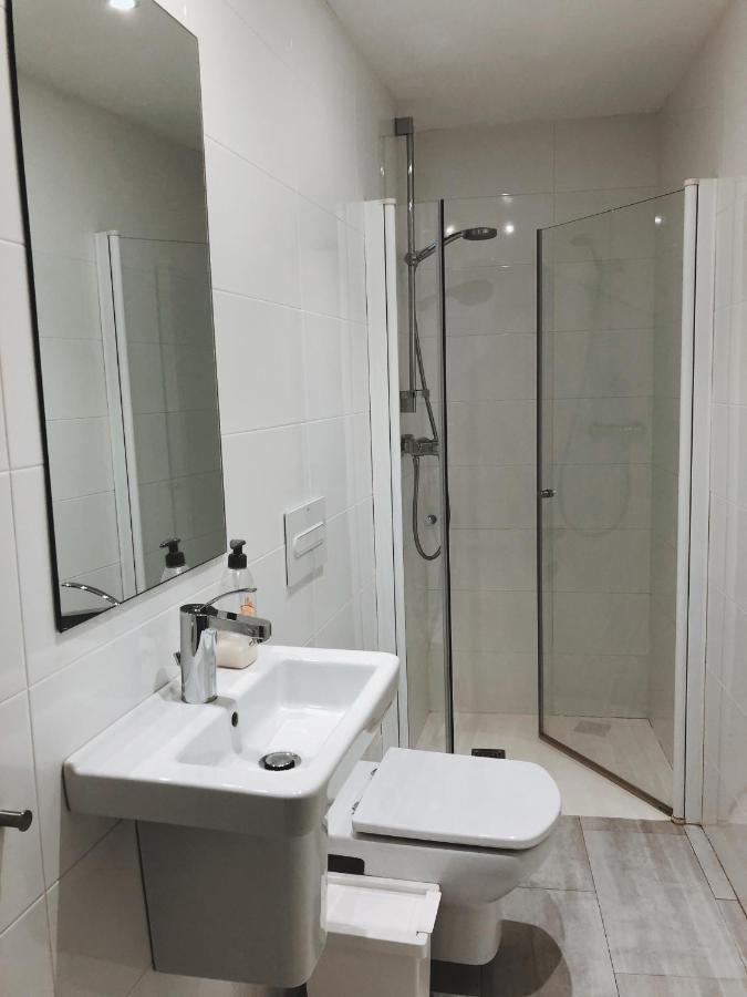 Apartaments El Cine Roses Buitenkant foto